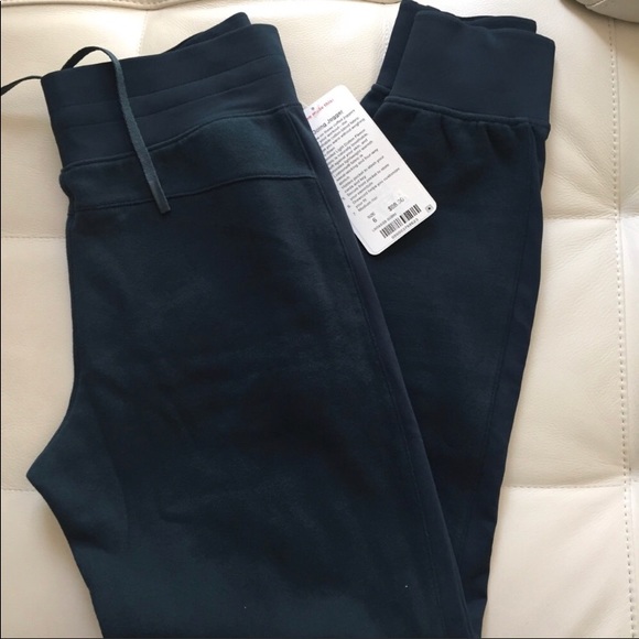 🔴FIRM PRICE NWT LULULEMON GET GOING JOGGER - 10 - Picture 3 of 6